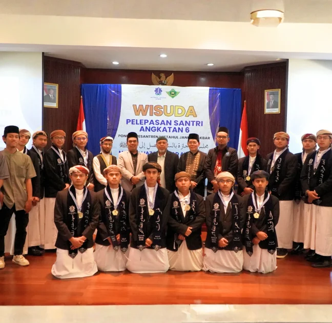 wisuda mja